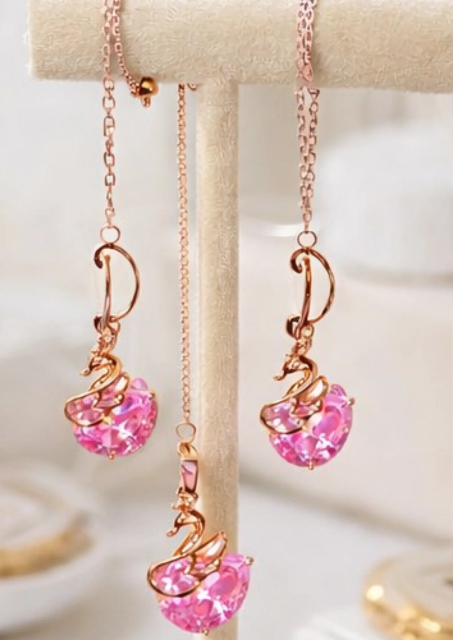Royal Crystal Swan Set