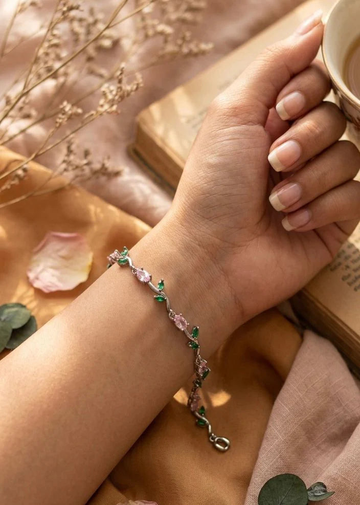 Amara Vine Tulip Bracelet